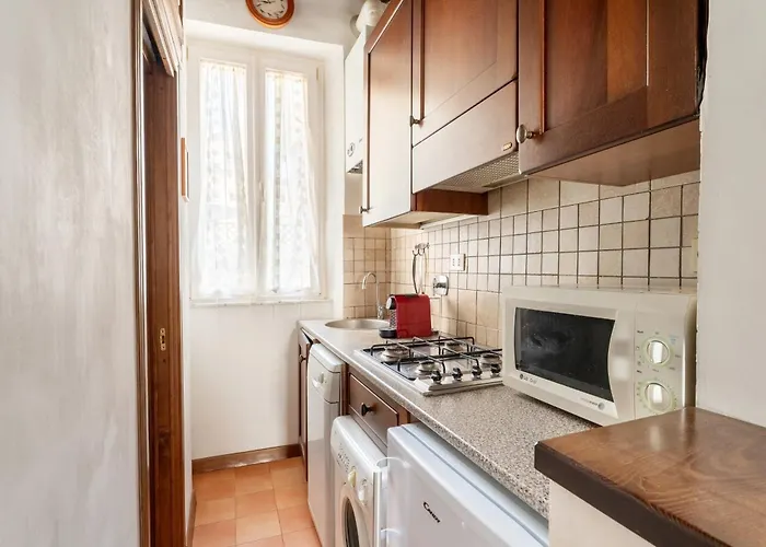 Domus Leopardo, Typical Trastevere Flat In Center Rom