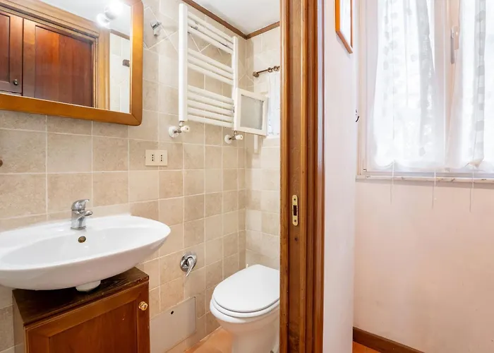 Domus Leopardo, Typical Trastevere Flat In Center Apartment *